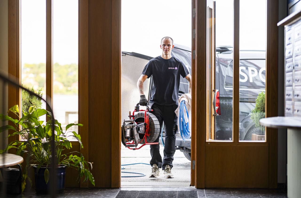 Stamspolning i flerbostadshus för bostadsrättsförening.