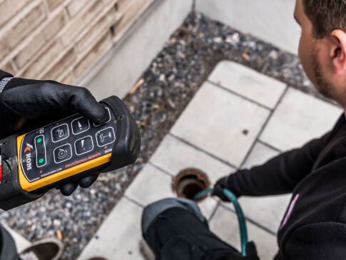 stopp i avlopp längre ner